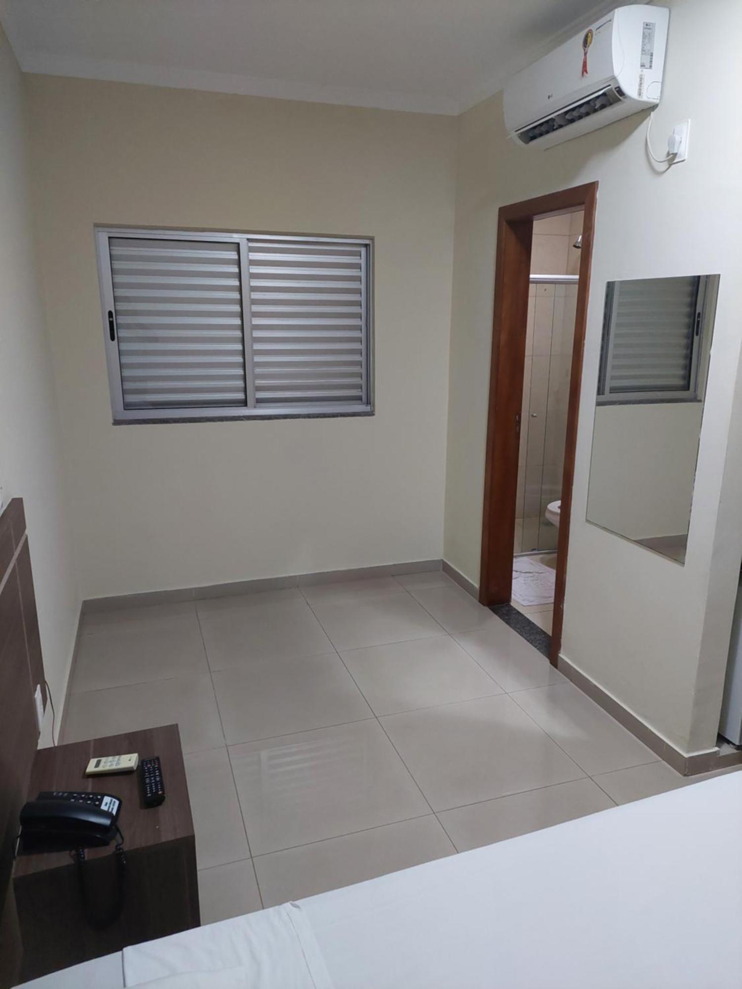 Apoema Hotel Куаба Екстериор снимка