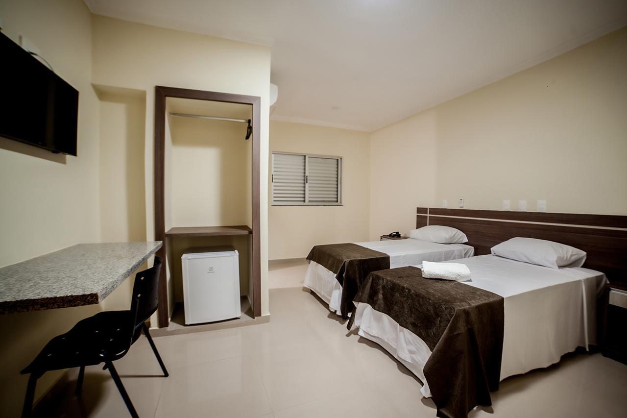 Apoema Hotel Куаба Екстериор снимка